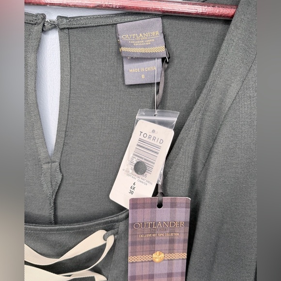 NWT Torrid Outlander Dress Plaid Lace-Up Bodice Fantasy | Size 6X / 30 - Picture 5 of 6